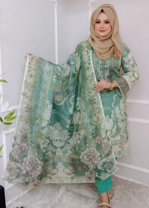 Aliya Fab Royal mint rose