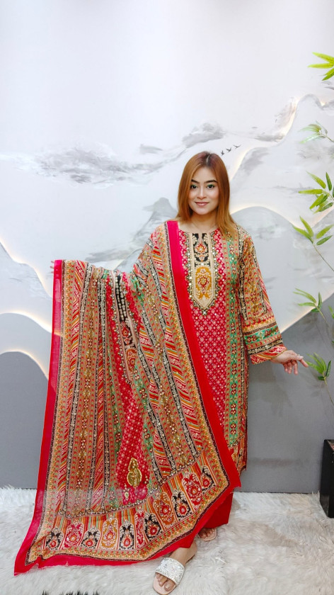 Lahori boutique (red)
